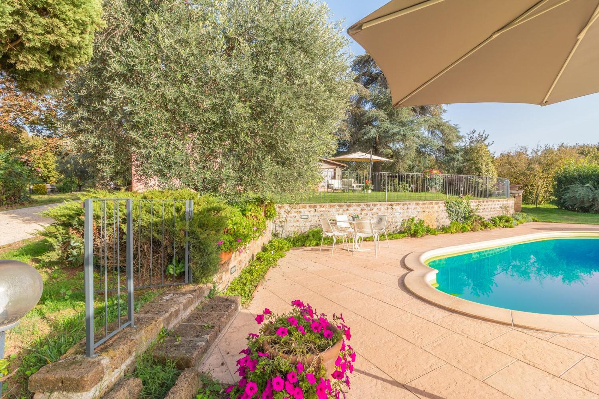 Ai Due Cedri Guest House Capranica Exterior photo