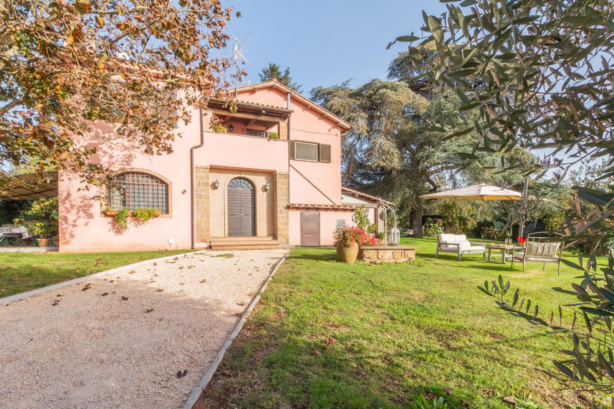 Ai Due Cedri Guest House Capranica Exterior photo