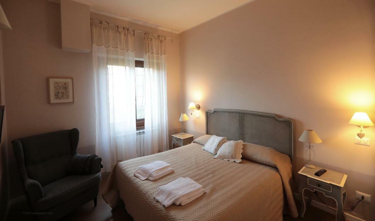 Ai Due Cedri Guest House Capranica Exterior photo